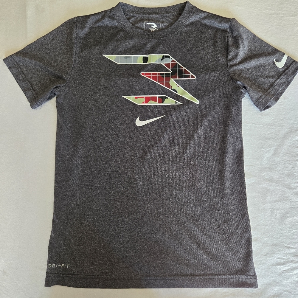 Nike Boys Charcoal Gray Dri-FIT Graphic Tee with Multicolor Logo, YLG